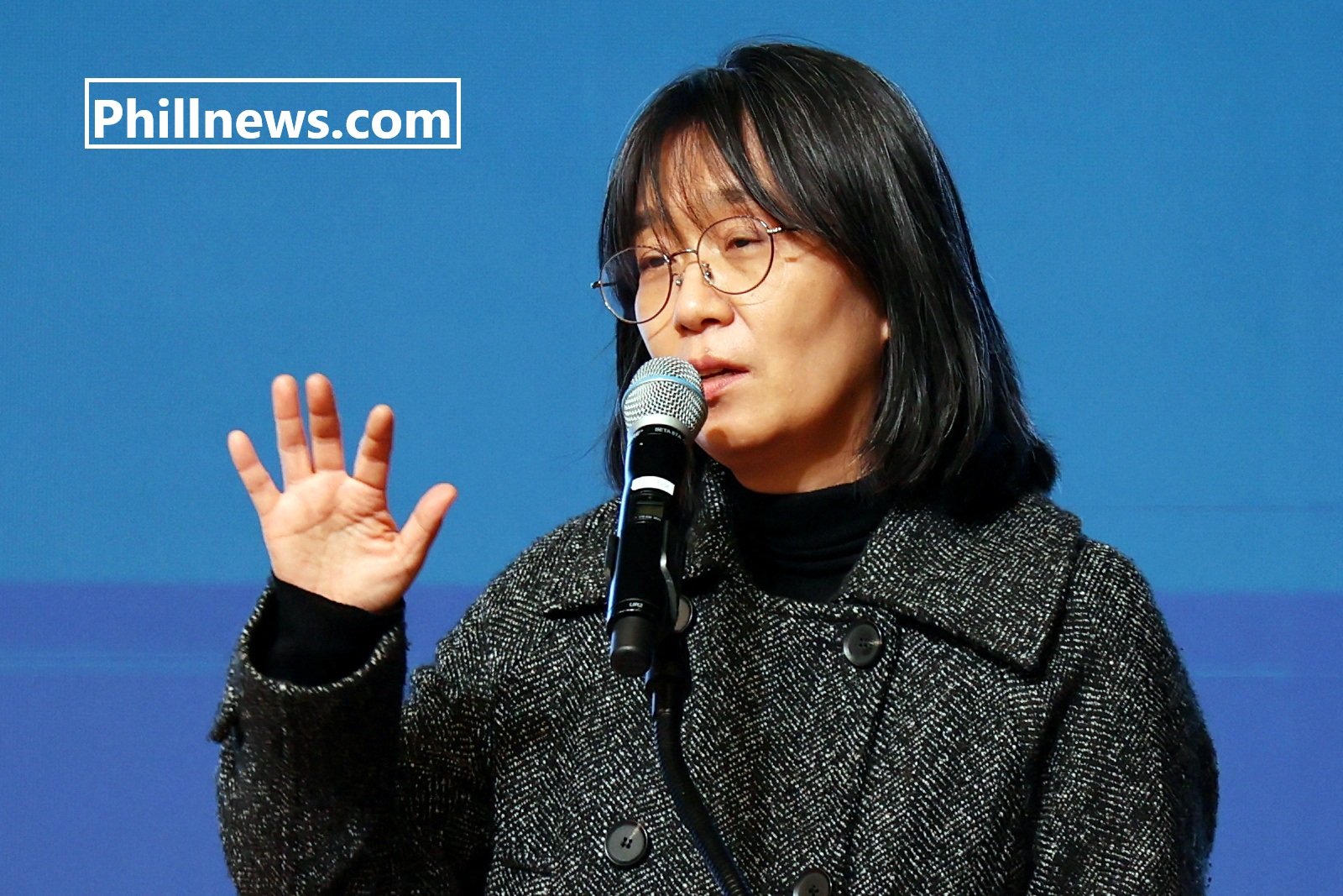 South Korean Author Han Kang Wins Nobel Prize for Literature