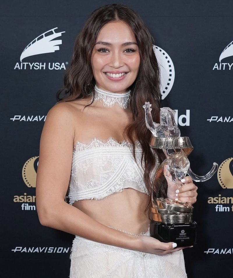 Kathryn Bernardo Wins Rising Star Award at 10th Asian World Film Festival